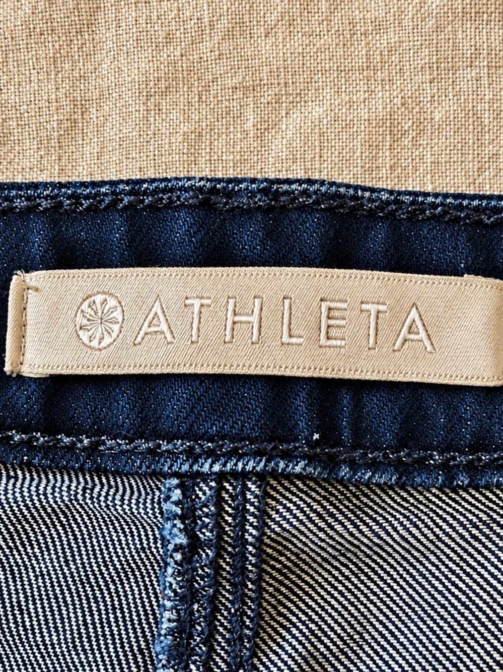 Athleta Dark Wash Skinny Jeans Size 8 Stretch Denim Minimalist Equestrian